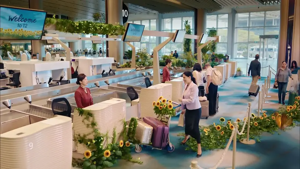 Frame 2 from Changi Airport Group: Magic