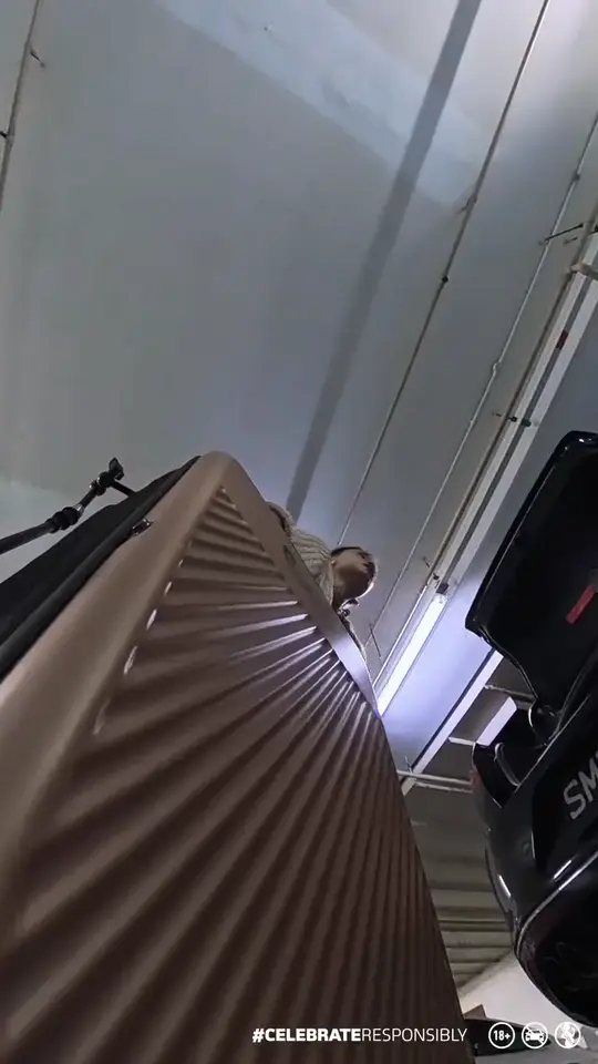 Frame 5 from Carlsberg: Golden Luggage