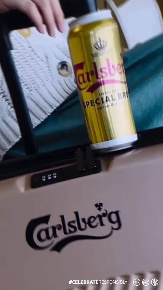 Frame 7 from Carlsberg: Golden Luggage