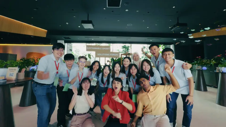 Frame 7 from Singapore Tourism Board: Bring Your Passion to Life
